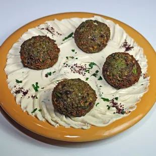 Falafel platter