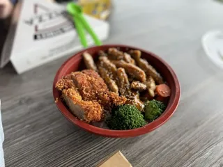 Nai Tong