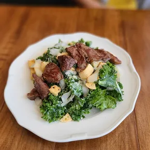 Kale Caesar Salad w/ Steak
