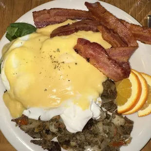 Eggs Florentine with a side of bacon