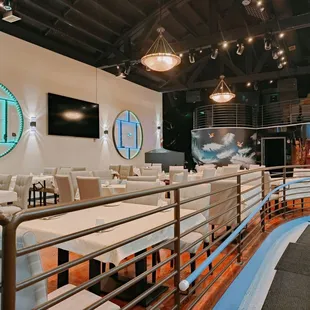 sushi and sashimi, interior