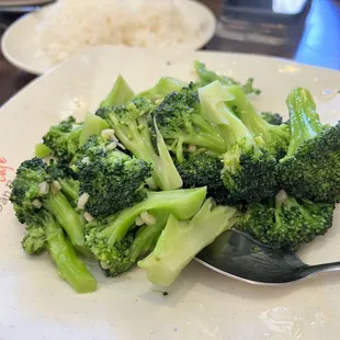Garlic with Broccoli