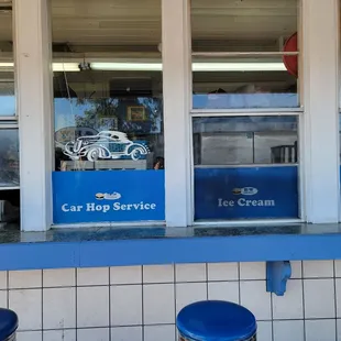 Pick up location and sitting