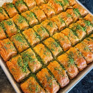 Baklava (IG: @foodwithbros)