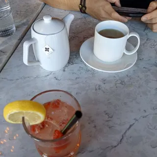 Fresh Strawberry Lemonade