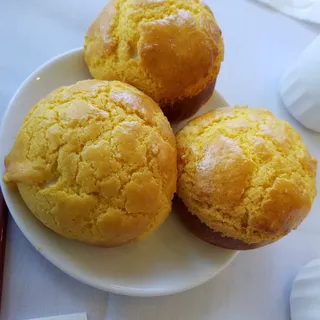 23. Pineapple Egg Yolk Bun