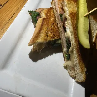 Turkey Bacon Brie Sandwich