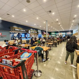 Food Court