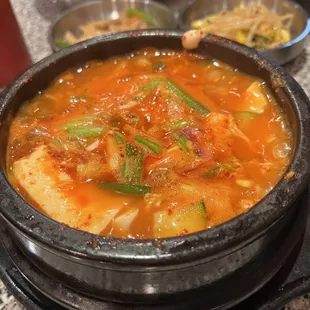 Soft tofu soup with seafood (lunch size)