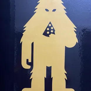 Wallpaper in dining area