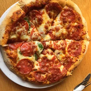 Xtra cheese, pepperoni, garlic, and green pepper