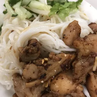 25. Lemongrass Chicken Vermicelli