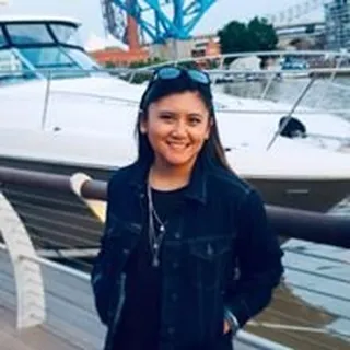 Gabby R.