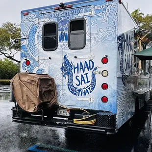 a food truck parked in a parking lot
