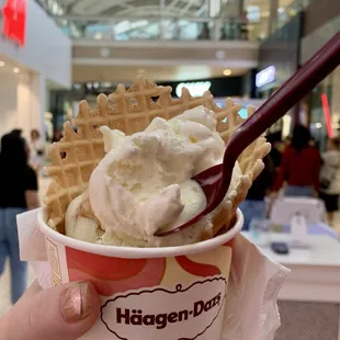 Waffle Cup Choose 2 Flavors - Pineapple Coconut &amp; Pralines &amp; Cream
