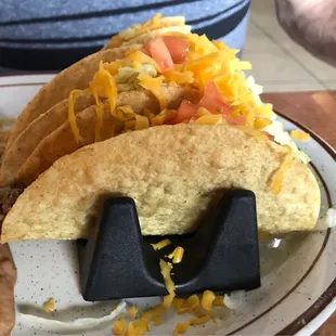 Why doesn&apos;t every Mexican restaurant use taco holders?!