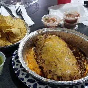 Green Chili Pork and quac, salsa with chips.