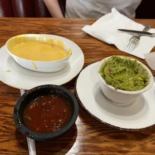 Queso, salsa, and guac