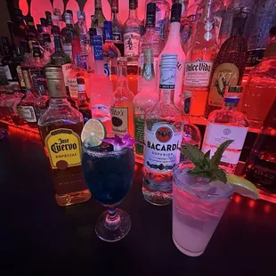 Mojito and blue margarita