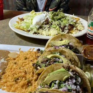 La Mia Madre tacos and nachos.