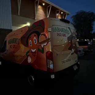 Catering vehicle