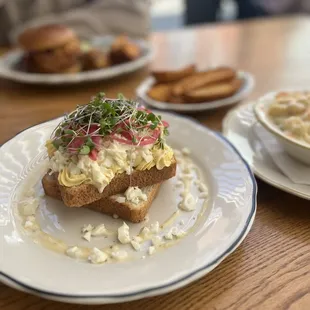 Egg salad sandwich
