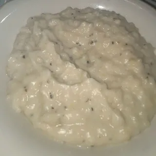 Creamy Cheddar Grits