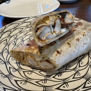 Chicken shish Tawook entree