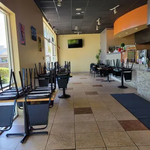 Dining room,  30 mins before closing