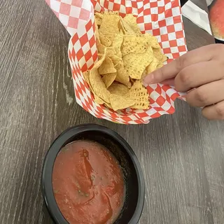 *Chips And Salsa