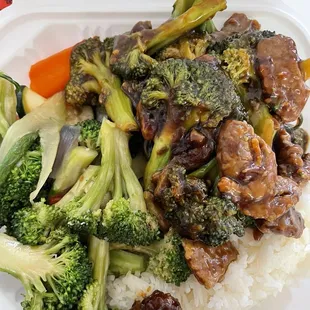 broccoli beef, veggies, white rice (asked for half a serving)