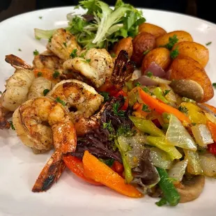 shrimp and vegetables on a plate
