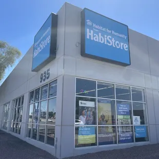 Tucson's most trusted home improvement superstore! Where every  sale bangs a nail!