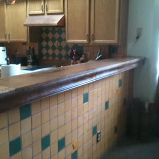 I did this project with $30 of tile from the Habistore!