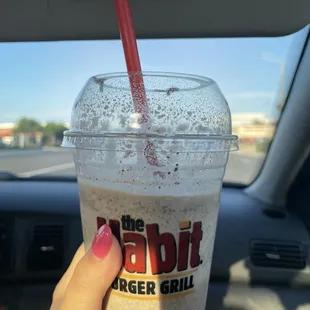 I guess they don&apos;t fill the milkshakes to the top here