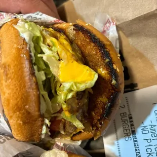 Y el queso demasiado derretido