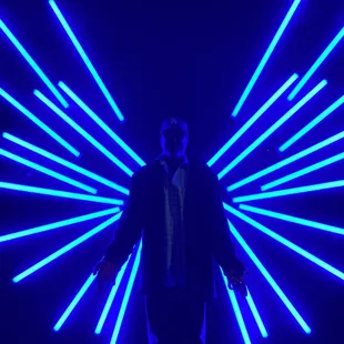 The wings change colors