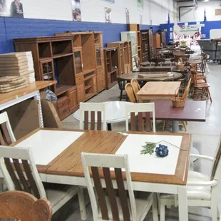 New and gently used dinning room sets