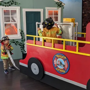 Fire truck at Bay Street 2024