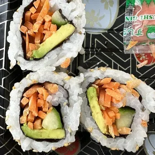 These are Garden Rolls. Note the drying carrots.