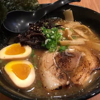 Tonkotsu Ramen Pork and Chicken Broth