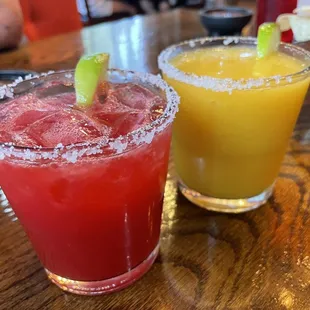 Raspberry &amp; mango margaritas