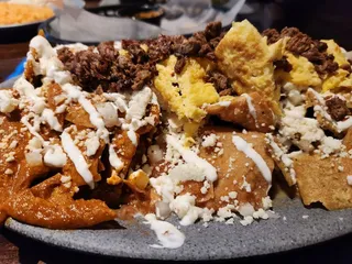 Las Cazuelas Chilaquiles & Taco Bar