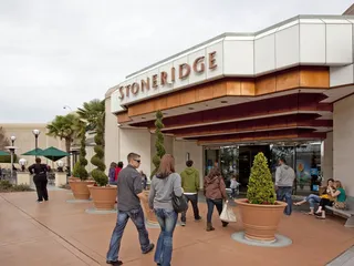 Stoneridge Shopping Center