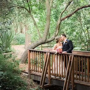A secluded spot for couples to enjoy photos at Hacienda de las Flores.
