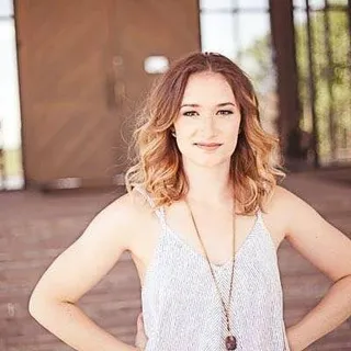 Tiffany R.