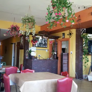 Well decorated, cute, new Mexican place.