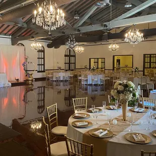 Hacienda Hall with chiavari chairs