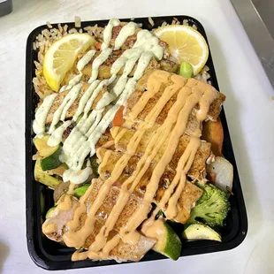 Lemon Mahi &amp; Ahi Tuna combo plate.