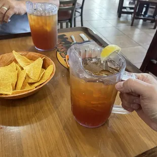nachos, drink